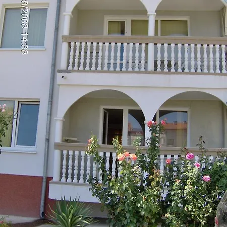 Aparthotel Bravo 3*
