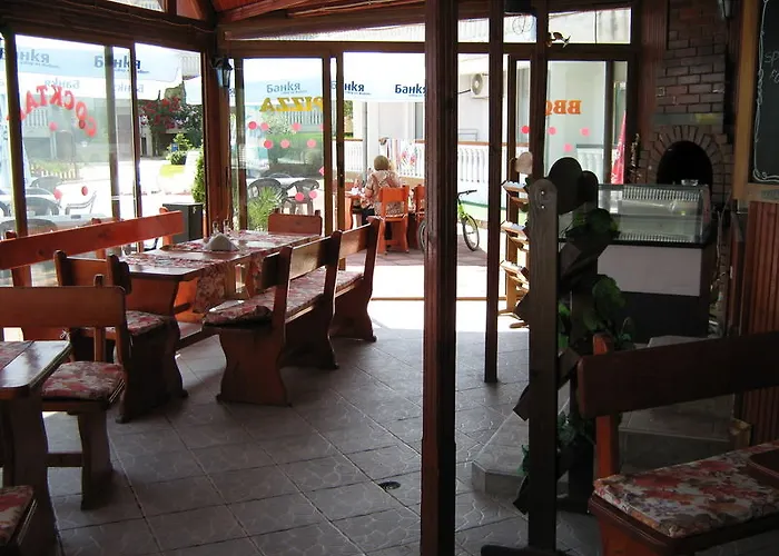 מלון דירות Bravo 3*