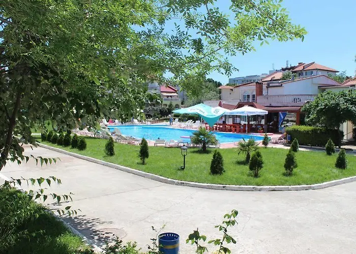 Bravo מלון דירות